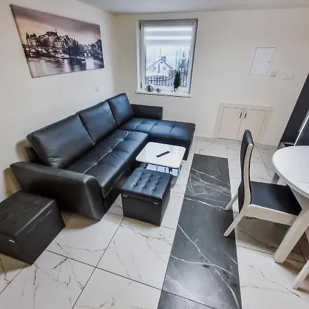 Apartament Kasztanowy #1 Jezow Sudecki